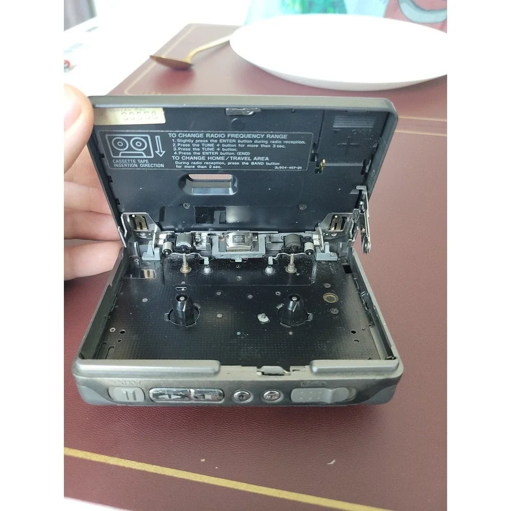 Super rare SONY WM-FX509 Radio Cassette Player Walkman Not Tested